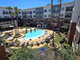 Spring Deal | Galleria Luxury Stay + Pool & Gym
