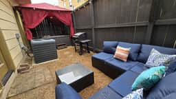 Stay Stylish This Spring | 3BR Jacuzzi + Parking