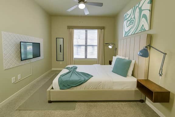 Celebrate Spring with 2BR Galleria Stay w/ Garage
