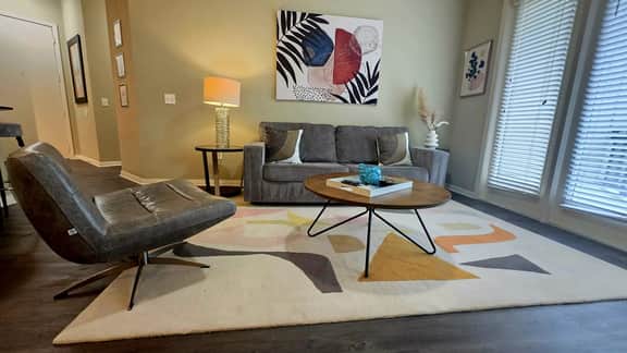 Spring Rodeo Sale Is Live! 2BR Apartment Near Mall