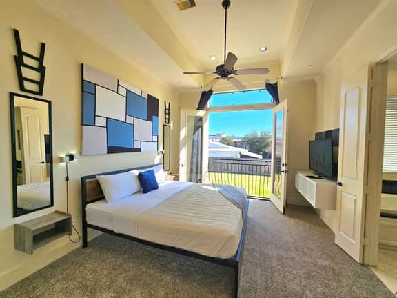 Spring Special | Private Jacuzzi | Near Galleria