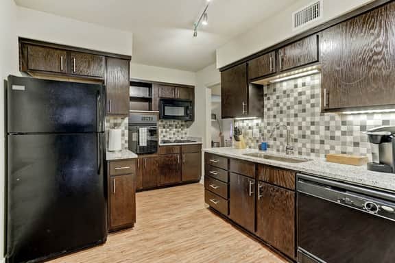 Spring Stay Deal | Galleria Duo | Sip • Save