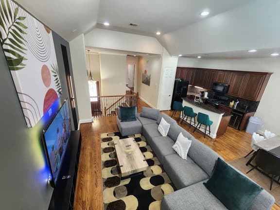 Rodeo x World Cup Offer | Private Pool | Garage